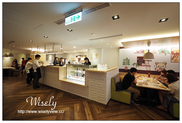【食記】台北市。大安區：東區商圈＠Rilakkuma Cafe/拉拉熊咖啡廳/懶熊咖啡～療癒系主題餐廳&捷運忠孝敦化站美食