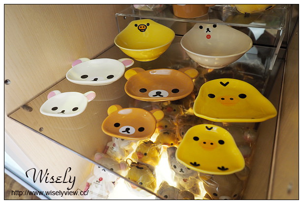 【食記】台北市。大安區：東區商圈＠Rilakkuma Cafe/拉拉熊咖啡廳/懶熊咖啡～療癒系主題餐廳&捷運忠孝敦化站美食