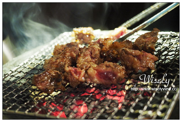 【食記】台北市。中正區：兩面燒肉屋(林森店)＠七條通懷舊燒肉老店，捷運松江南京站美食 @WISELY's 拍拍照寫寫字