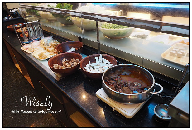 【食記】新北市。永和區：犇鱻涮涮鍋(永和店)＠吃到飽制鄰近永福橋且菜色多，捷運永安市場站美食