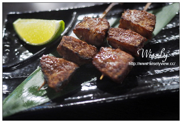 【食記】台北市。中山區：勝Win-日式串燒吧/居酒屋＠八條通超值綜合串燒拼盤料理，捷運松江南京站美食