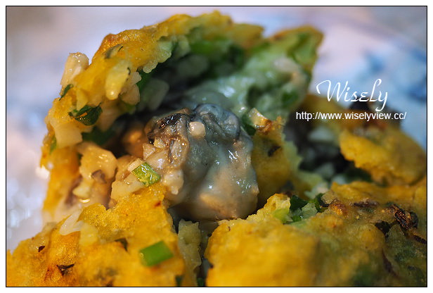 台北大同。迪化街古早味蚵嗲︱鐵皮菜市場裡的古早味，選用布袋鮮蚵現做～捷運北門站美食 x 大稻埕美食 x 迪化街美食