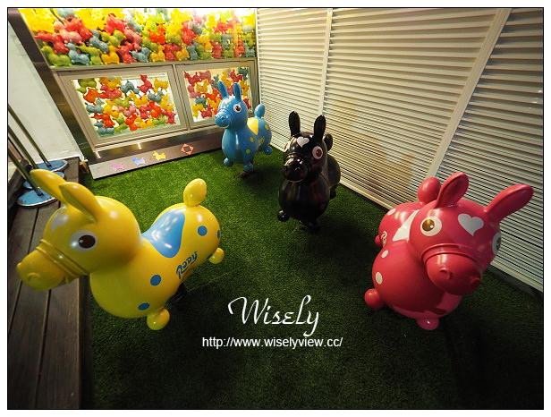 【食記】台北市。大安區：Caffè Rody主題餐廳＠全球唯一跳跳馬餐廳，捷運忠孝敦化站美食