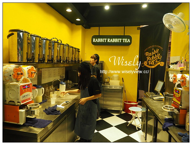 【食記】台北市。中正區：台大公館＠RABBIT RABBIT TEA(兔子兔子茶飲專賣)、藍家刈包、店長米粉湯～捷運公館站美食