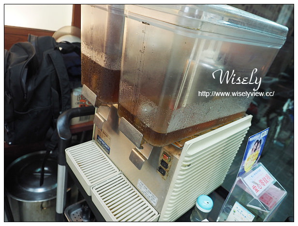【食記】台北市。中正區:郝家食堂@寧波西街裡的蒜味燒雞和排骨飯,捷運中正紀念堂站美食 【食記】台北市。中正區:郝家食堂@寧波西街裡的蒜味燒雞和排骨飯,捷運中正紀念堂站美食