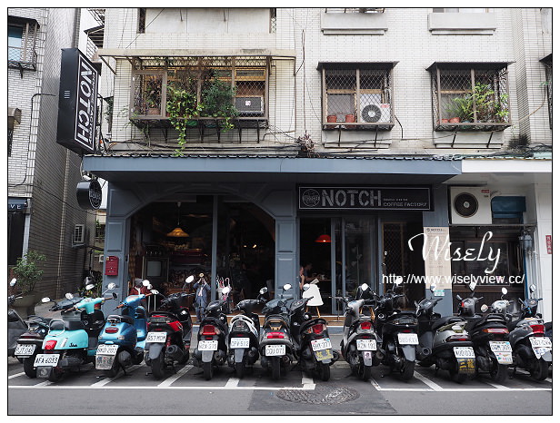 【食記】台北市。大安區：Notch咖啡(敦南店)@連鎖復古裝潢咖啡店，捷運信義安和站美食