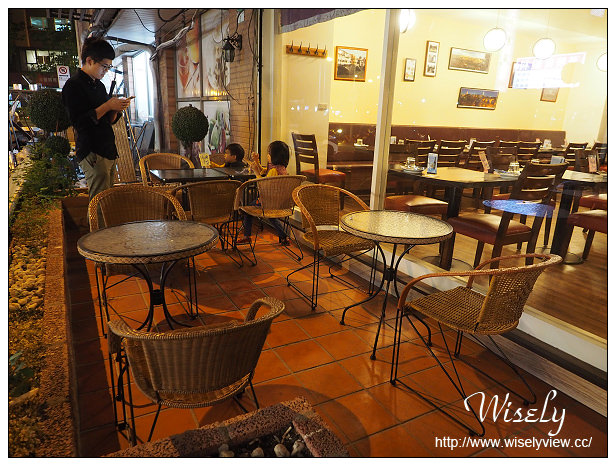 【食記】台北市。大安區：佐佧義式窯烤比薩屋(ZOCA PIZZA)@臨江街夜市老外經營披薩店，捷運信義安和站美食