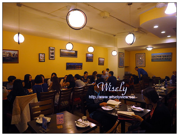 【食記】台北市。大安區：佐佧義式窯烤比薩屋(ZOCA PIZZA)@臨江街夜市老外經營披薩店，捷運信義安和站美食