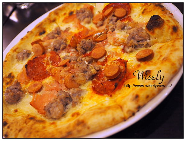 【食記】台北市。大安區：佐佧義式窯烤比薩屋(ZOCA PIZZA)@臨江街夜市老外經營披薩店，捷運信義安和站美食