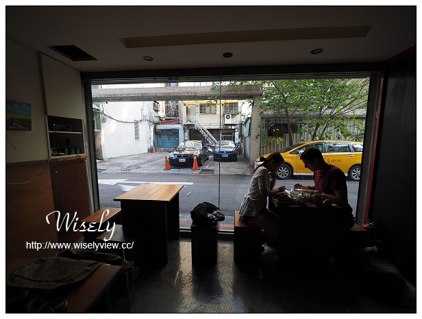 【食記】台北市。中山區:州啟文創藝文音樂展演餐廳@回收編木空間咖啡,捷運行天宮站美食 【食記】台北市。中山區:州啟文創藝文音樂展演餐廳@回收編木空間咖啡,捷運行天宮站美食