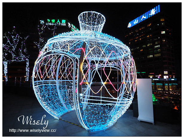 【遊記】台北信義。捷運市政府站＠統一阪急百貨2樓夢廣場：「愛．Sharing」六大主題燈區聖誕系列活動