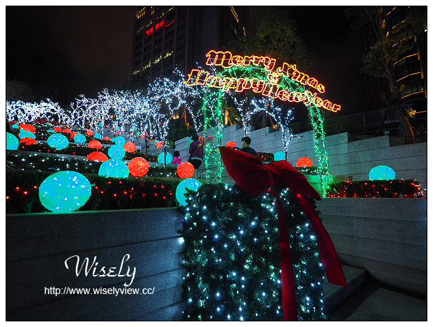 【遊記】台北信義。捷運市政府站＠統一阪急百貨2樓夢廣場：「愛．Sharing」六大主題燈區聖誕系列活動