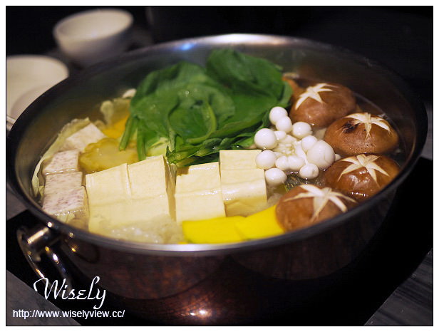 【食記】台北信義。捷運市政府站:合Shabu鍋物料理@Bellavita寶麗廣場(貴婦百貨)4樓 【食記】台北信義。捷運市政府站:合Shabu鍋物料理@Bellavita寶麗廣場(貴婦百貨)4樓