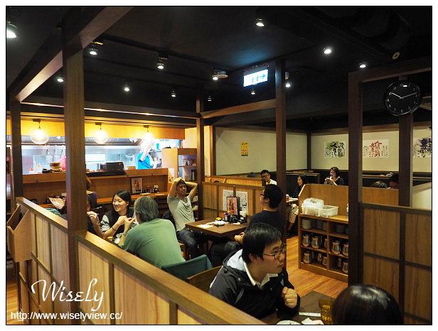 【食記】台北信義。捷運市政府站：名古屋「世界的山將」炸雞翅，在宋廚烤鴨旁
