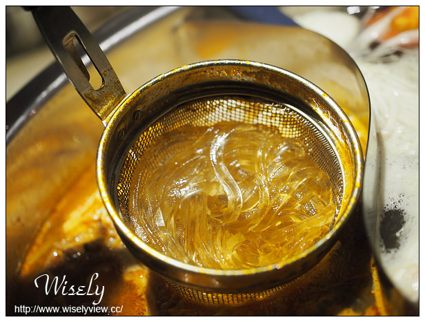 【食記】台北大安。捷運信義安和站：麻.辣壹號店＠特色風味與高檔食材麻辣鍋