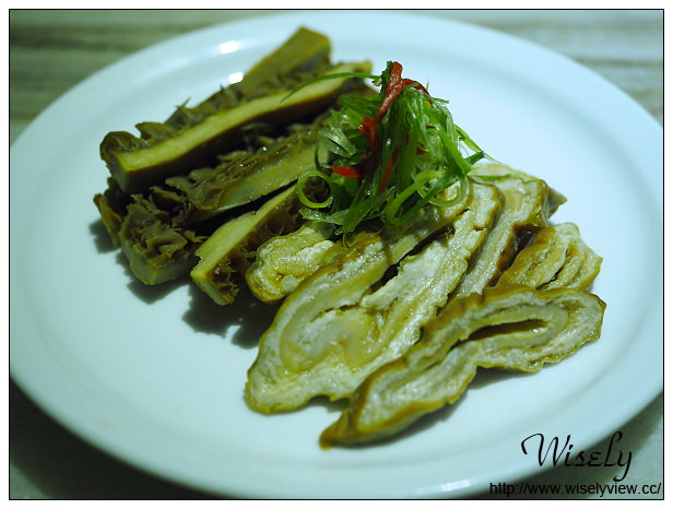 【食記】台北大安。捷運信義安和站：麻.辣壹號店＠特色風味與高檔食材麻辣鍋