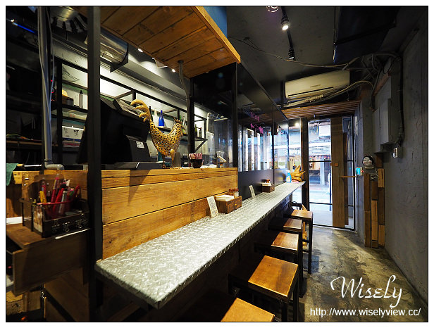 【食記】台北士林。捷運劍潭站：士林夜市＠直火人直火燒肉丼飯屋、泰瑪式Tai Tai mox