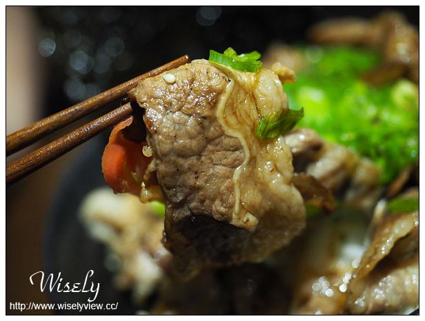 【食記】台北士林。捷運劍潭站：士林夜市＠直火人直火燒肉丼飯屋、泰瑪式Tai Tai mox