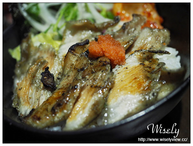 【食記】台北士林。捷運劍潭站：士林夜市＠直火人直火燒肉丼飯屋、泰瑪式Tai Tai mox