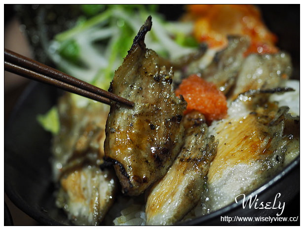 【食記】台北士林。捷運劍潭站：士林夜市＠直火人直火燒肉丼飯屋、泰瑪式Tai Tai mox