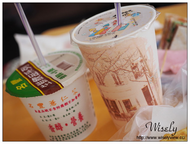 【食記】台北士林。捷運劍潭站：士林夜市＠滿佳香漢堡店～人氣早餐店(三明治、法式吐司)