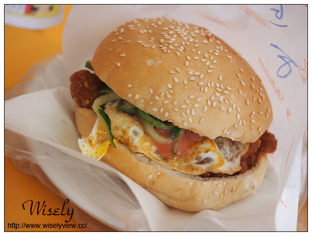【食記】台北士林。捷運劍潭站：士林夜市＠滿佳香漢堡店～人氣早餐店(三明治、法式吐司)