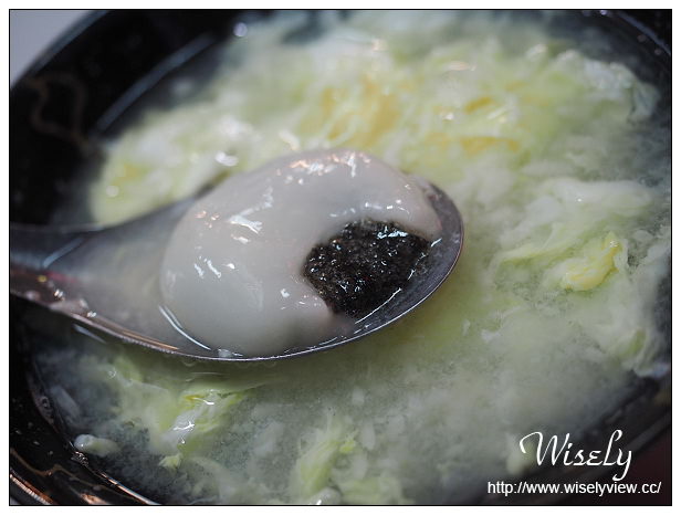 【食記】台北中山。捷運南京復興站：遼寧街夜市＠客家自製湯圓燒麻糬甜湯