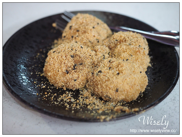 【食記】台北中山。捷運南京復興站：遼寧街夜市＠客家自製湯圓燒麻糬甜湯