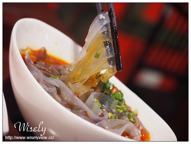 【食記】新北新店。安和路三段：紅門宴川味麻辣鴛鴦鍋＠紅白湯底皆正宗夠味四川鍋