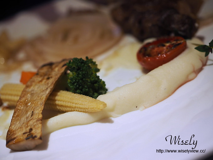 【食記】台北大安。捷運忠孝敦化站：鑽石牛排屋Diamond Steak & Café＠美味親子餐廳