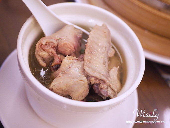 【食記】宜蘭市。泰山路美食小吃：泰山三十一(上海小籠包)＠鴨賞蒜香小籠包、三星蔥蝦仁蒸餃&宜蘭美食三寶