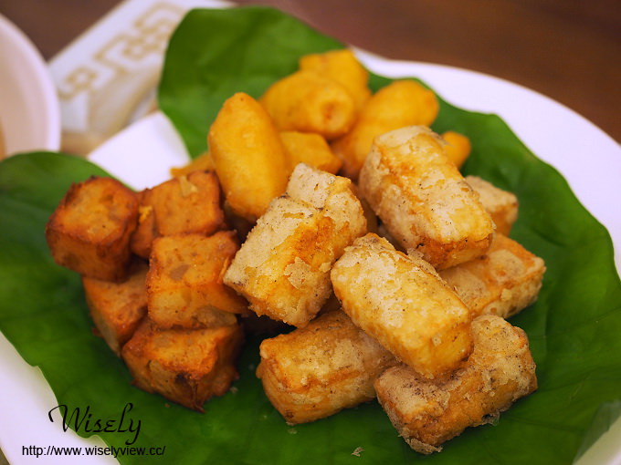 【食記】宜蘭市。泰山路美食小吃：泰山三十一(上海小籠包)＠鴨賞蒜香小籠包、三星蔥蝦仁蒸餃&宜蘭美食三寶