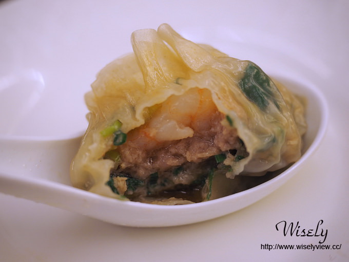 【食記】宜蘭市。泰山路美食小吃：泰山三十一(上海小籠包)＠鴨賞蒜香小籠包、三星蔥蝦仁蒸餃&宜蘭美食三寶