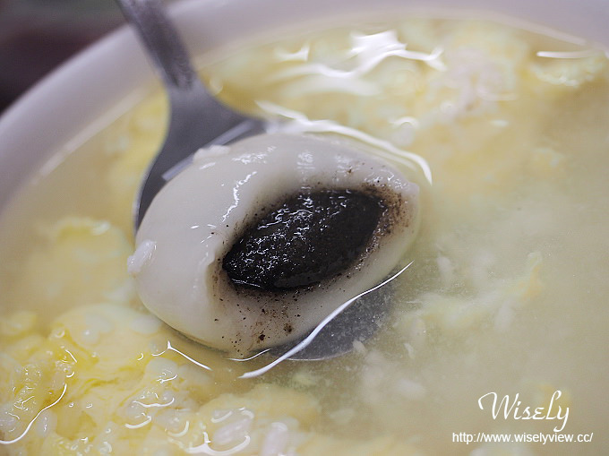 【食記】台北大安。捷運公館站：臺一牛奶大王＠冬至湯圓～紅豆小湯圓、酒釀湯蛋芝麻湯圓