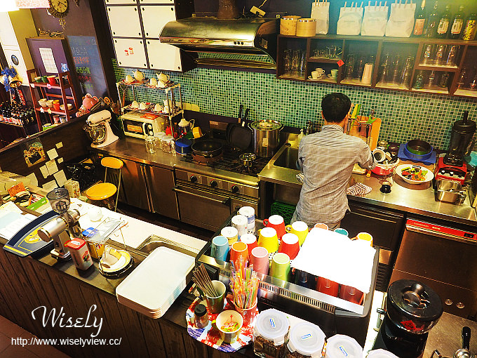 【食記】台北大同。捷運北門站：大稻埕217號公館＠寵物友善文創咖啡店