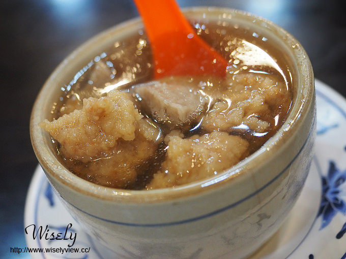 【食記】台北大同。捷運大橋頭站：延三夜市美食＠大橋頭魯肉飯～焢肉飯&排骨湯