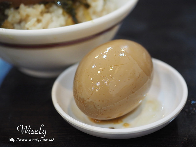 【食記】台北大同。捷運大橋頭站：延三夜市美食＠大橋頭魯肉飯～焢肉飯&排骨湯