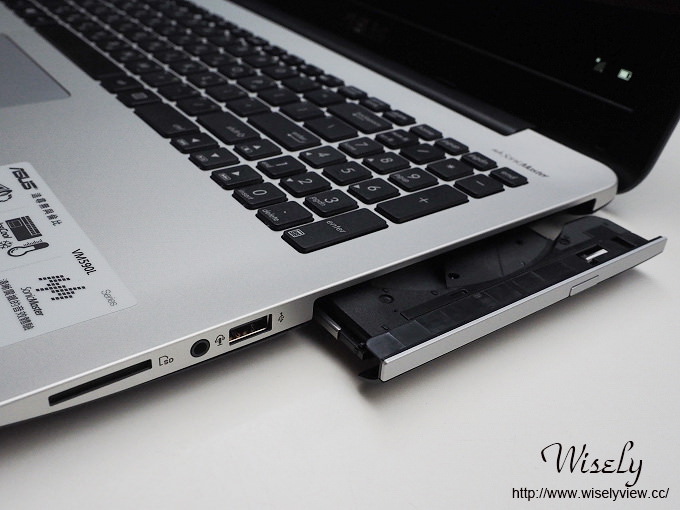 【開箱】3C。華碩4K筆記型電腦：ASUS VivoBook 4K VM590＠影像畫質更動人