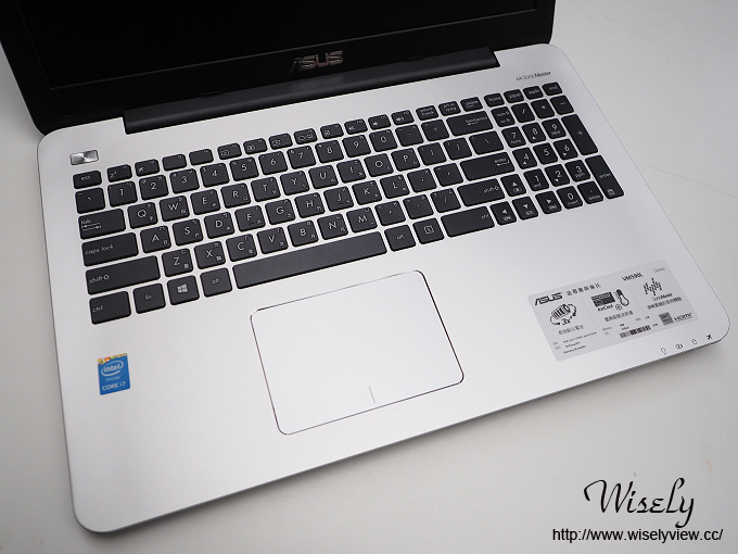 【開箱】3C。華碩4K筆記型電腦：ASUS VivoBook 4K VM590＠影像畫質更動人