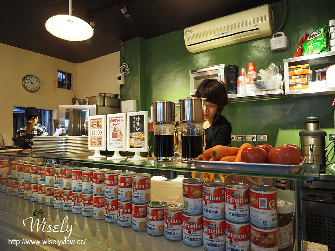 【食記】台北大安。捷運科技大樓站：倆倆號(早午餐)＠熱壓吐司、烤雞腿、肉桂卷＆北海道煉乳奶茶～Evans副品牌