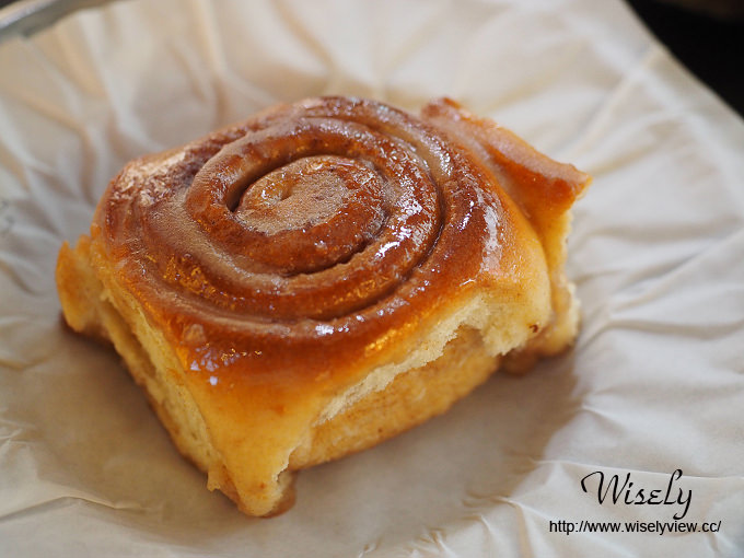 【食記】台北大安。捷運科技大樓站：倆倆號(早午餐)＠熱壓吐司、烤雞腿、肉桂卷＆北海道煉乳奶茶～Evans副品牌