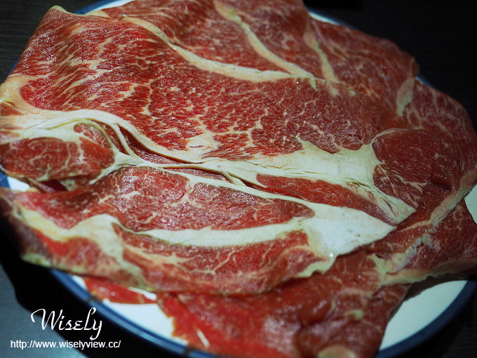 【食記】台北大安。捷運國父紀念館站：蒙古紅蒙古火鍋(吃到飽)＠青菜、肉品、海鮮～食材超澎湃高CP值