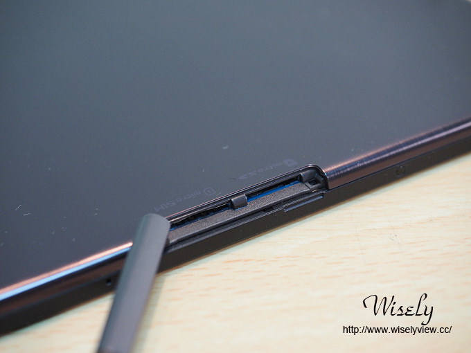 【開箱】3C。樂金平板電腦：LG G TABLET II 10.1 FHD (V935T)＠Full HD面板、2.26四核心處理器、可雙視窗同時瀏覽閱讀、待機長達740小時
