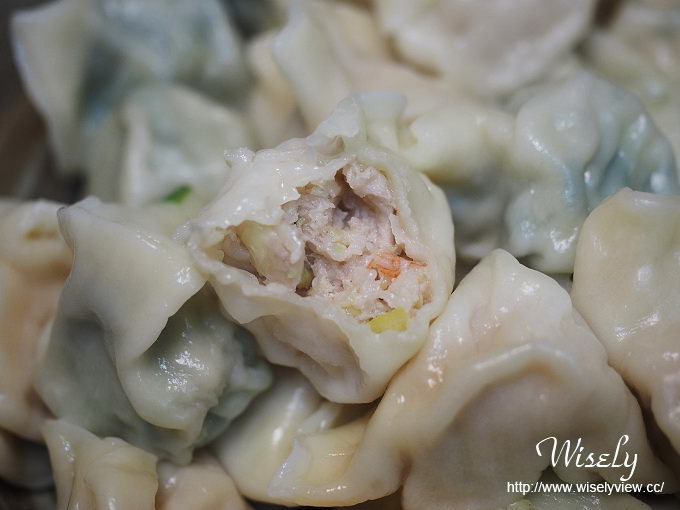 【食記】台北中正。捷運東門站:東門市場美食@沅誠海鮮水餃(限外帶)~飽滿紮實好吃 【食記】台北中正。捷運東門站:東門市場美食@沅誠海鮮水餃(限外帶)~飽滿紮實好吃