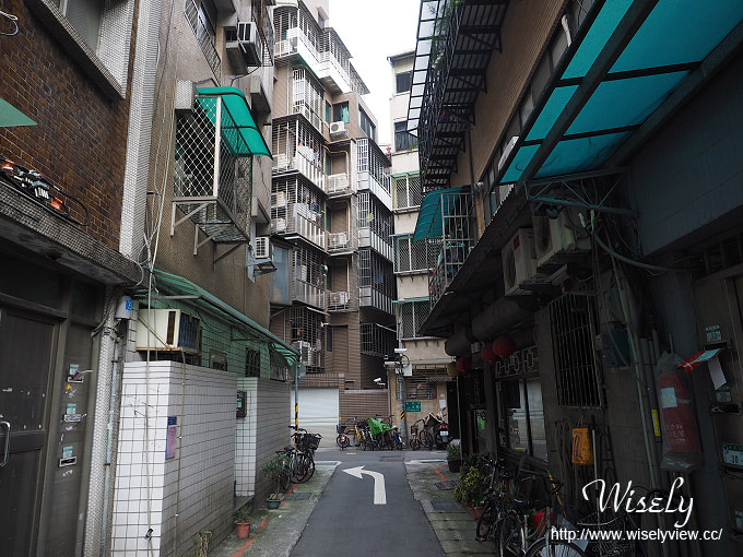 【食記】台北大安。捷運古亭站：秘氏咖啡(珈琲)＠懷舊上海風理髮院的藝文咖啡店