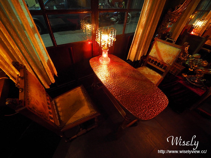 【食記】台北大安。捷運古亭站：秘氏咖啡(珈琲)＠懷舊上海風理髮院的藝文咖啡店