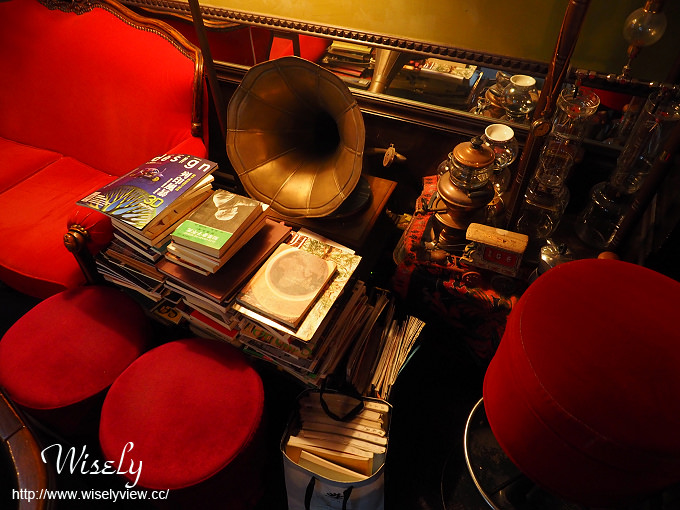 【食記】台北大安。捷運古亭站：秘氏咖啡(珈琲)＠懷舊上海風理髮院的藝文咖啡店