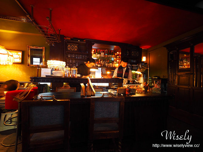 【食記】台北大安。捷運古亭站：秘氏咖啡(珈琲)＠懷舊上海風理髮院的藝文咖啡店