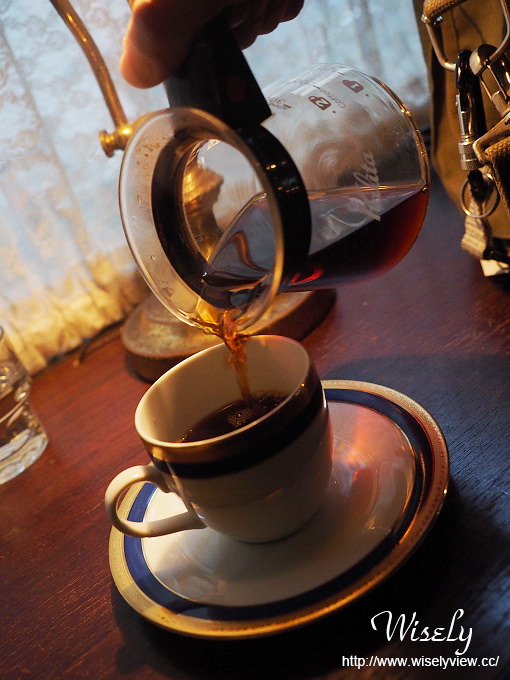 【食記】台北大安。捷運古亭站：秘氏咖啡(珈琲)＠懷舊上海風理髮院的藝文咖啡店
