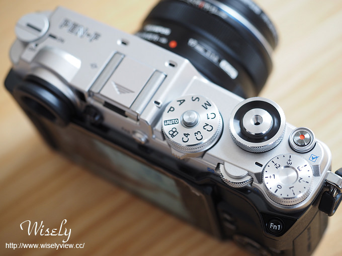 【相機】80週年紀念機Olympus PEN-F：復古經典數位版＠外規規格、評測心得、作品實拍